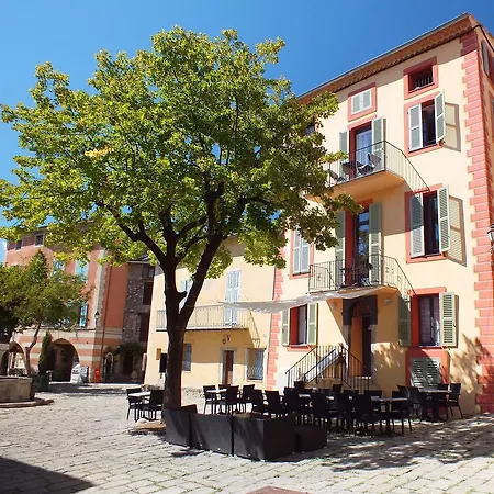 La Maison De La Tour